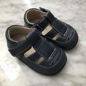 EUC - See Kai Run sandals - Size 4 - Early Walker